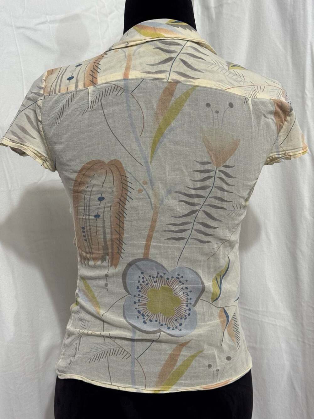 Moschino Women's Short Sleeve Button-Front Blouse with Floral Print - Picture 2 of 9